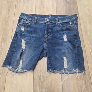 7 For All Mankind Josefina Skinny Boyfriend Button Close Cutoffs Ripped Size 6/8